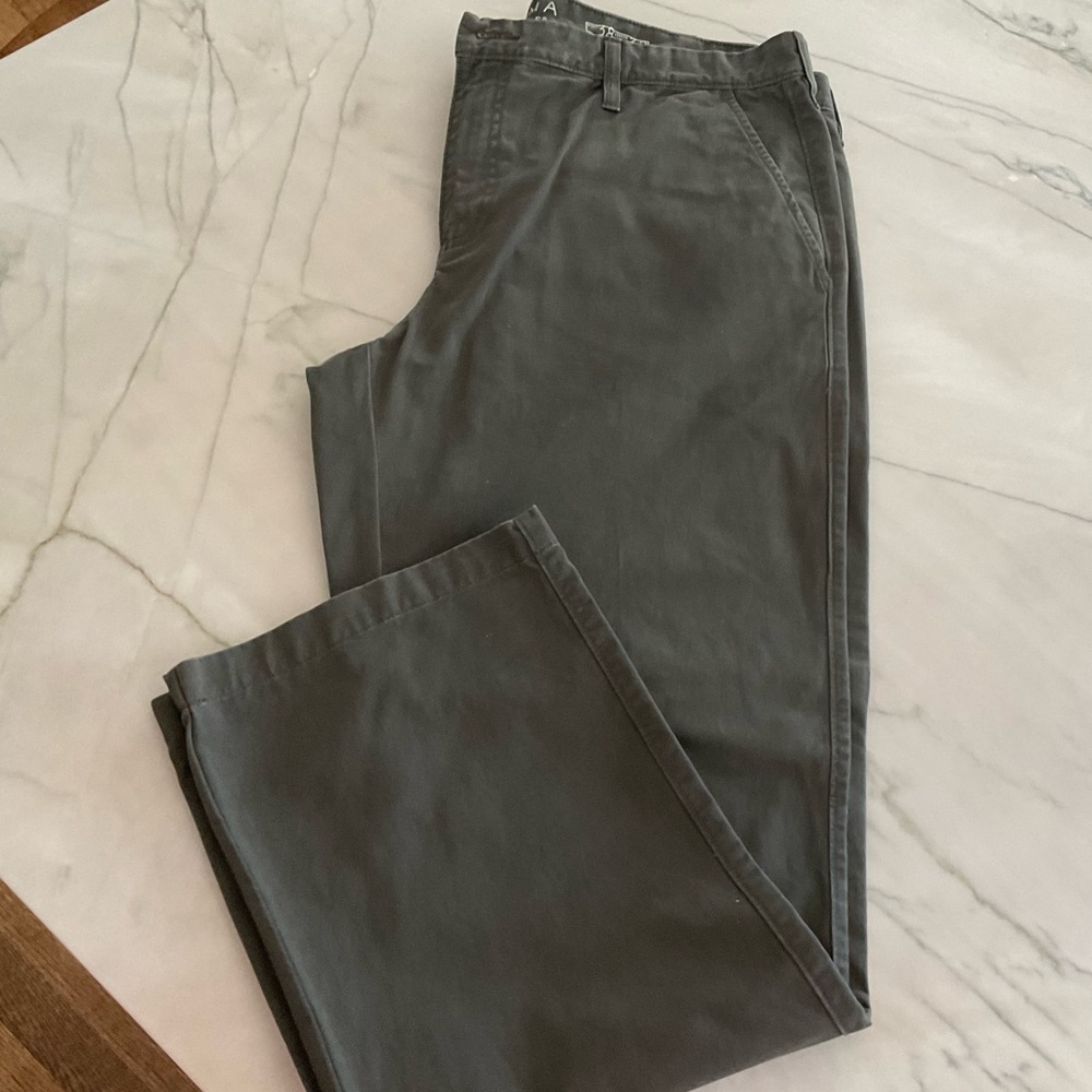Sonoma Men’s Life & Style Khaki Pants Sz 38W x 32L
